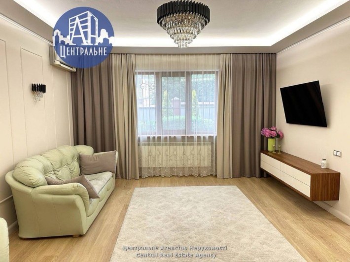 Оренда просторого будинку в Центрі міста - фото 1