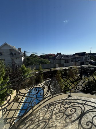 Оренда будинку з басейном на Червениці - фото 1