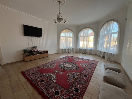 3к Будинок, Ділянка 8 сот, укриття, м. Академмістечко 6хв пішки Киев