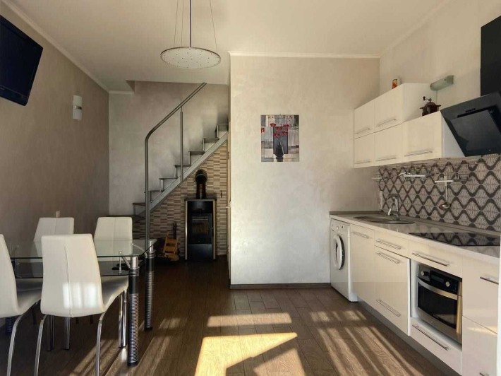 Оренда будинку поряд НАУ Солом'янський район - фото 1