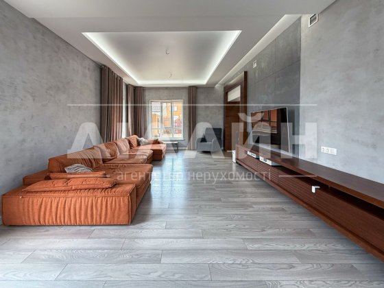 Перша сдача ! Дом Віп рівня у елітному районі Запоріжжя