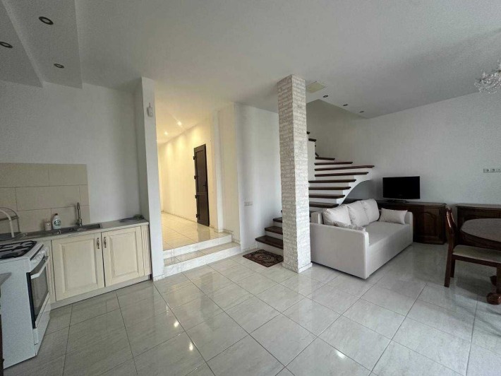 Оренда Будинку Грінченка 135м2  Котедж з власною ділянкою - фото 1