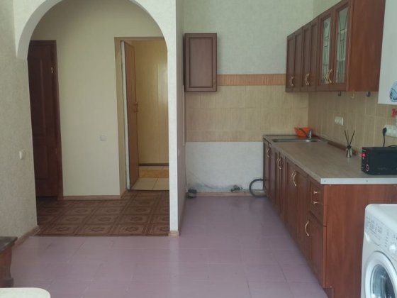 Сдаю полдома с гаражом район Сухой Фонтан Николаев