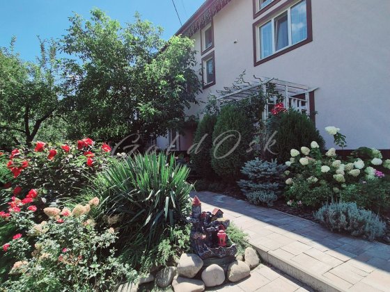 Здам Таунхаус/апартаменти/студія/клубний будинок.Осокорки.Поруч метро. Киев