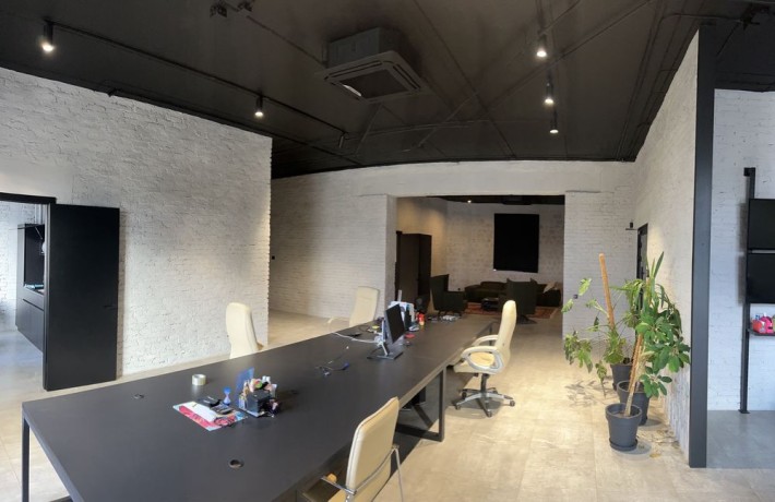 ‼️Сдам дом/офис 1200м2 4этажа в городе. Подземная парковка.‼️Видео+ - фото 1