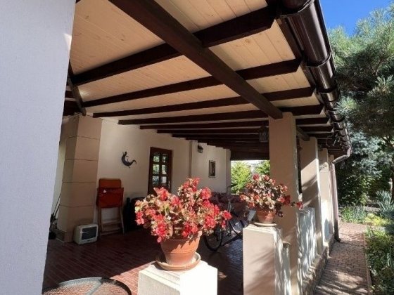 Сдам дом( генератор)4 к + кухня студия 350 метров 8 фонтана /Литератур