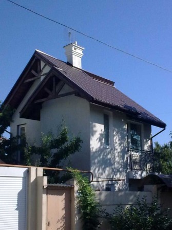 Сдам свой 2-х этажный домик. ул. Ромашковая. Киев. р-он - фото 1