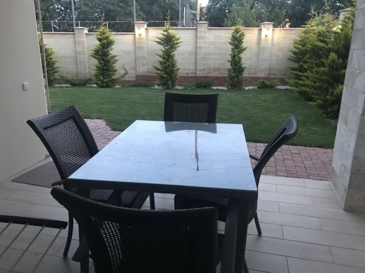 Аренда уютного дома в Совиньоне , 170 м2 - фото 1