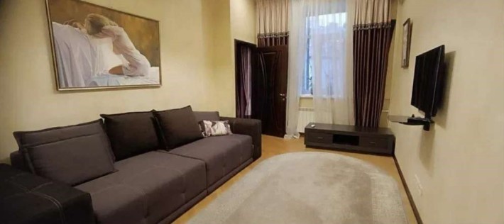 Продаж 2-к квартири вул.  Симона Петлюри 8 - фото 1