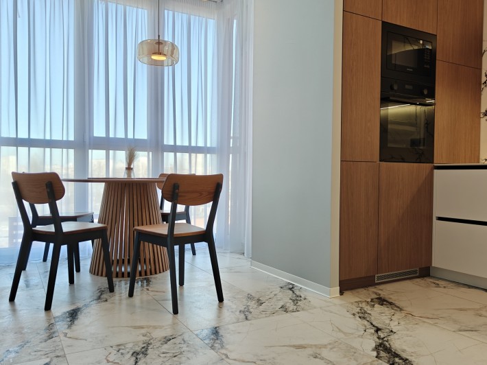 Продається 3 кімнатна квартира 87 кв. м по вул. Гліба Бабіча, 8г. ЖК Причал 8. - фото 1