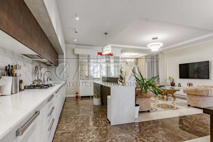 Пропонується в оренду двоповерховий сучасний будинок в Києві - фото 1