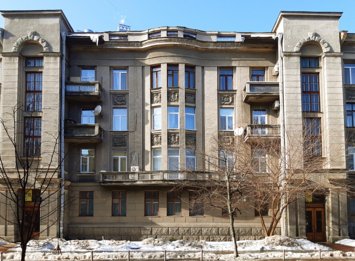 Продаж 3-к квартири вул. Шовковична 10 - фото 1