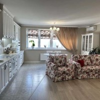 Продаж 4-к квартири просп. Воскресенський 10а Киев