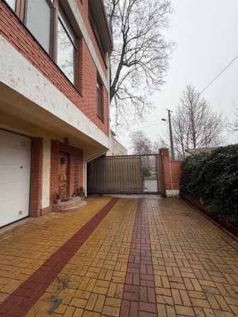 Сдам коттедж 3 этажа Терасса Сауна Бассейн Гараж Паркоместо - фото 1