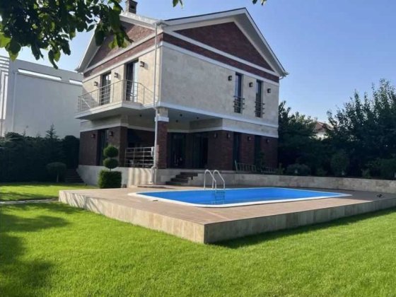 видео! Совиньон, новый классный дом с бассейном. с мая на лето!