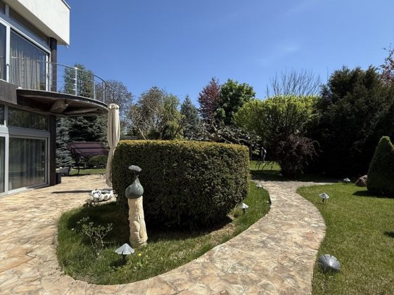 Сдам современный дом с бассейном на 13 фонтана