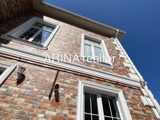 Аренда  дома  на Фонтане  / Львовская  , газ , гараж  , охрана  24 / 7