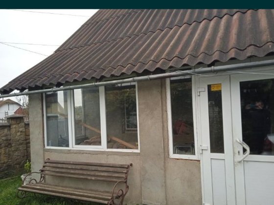 Здається окремий будинок Драгомирчани