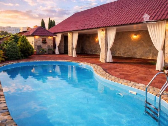 с.Святопетрівське.  300 кв. Генератор.Оренда від 1 до 3 місяців. Без % Святопетровское