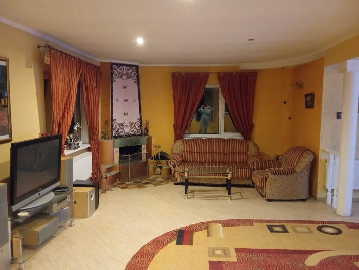 Аренда будинок 5 км від Києва( є цоколь, як бомбосховище, генератор - фото 1