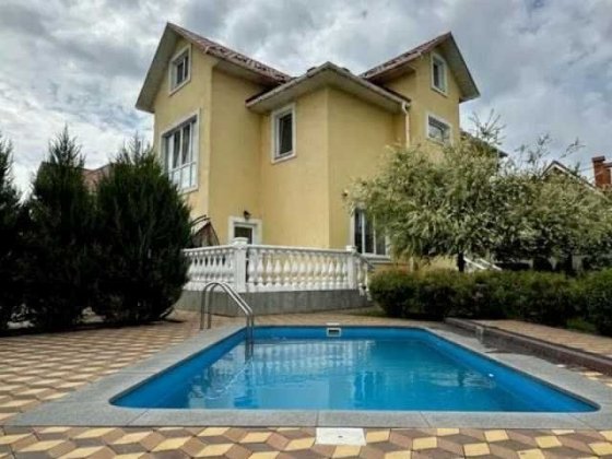 Будинок із газом, генератором,інвертором і басейном за доступною ціною Гатное