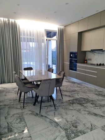 Сдам дом Гатне  с басейном - фото 1