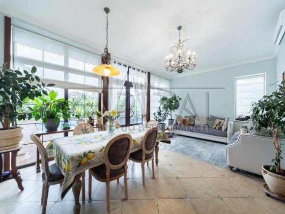 Здається в оренду шикарний будинок з басейном в Гатному 270м2 Гатне