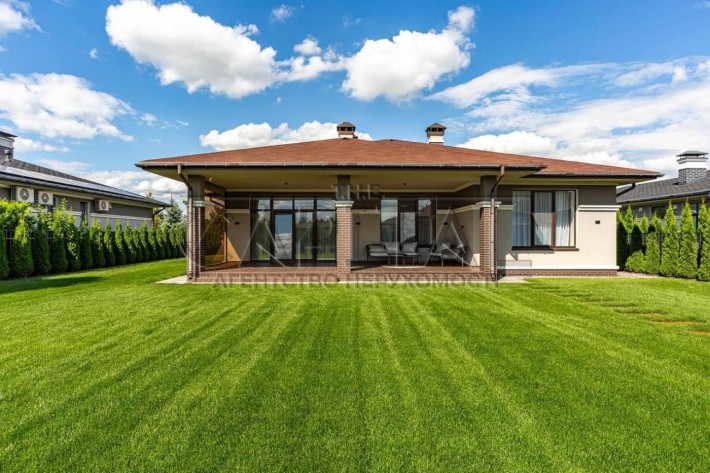 Оренда нового автономного будинку 180 м² у КМ Zoloche Vezuviy - фото 1