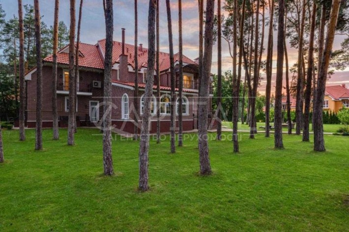 Здається в оренду просторий будинок в сосновому лісі в Козині 650м2 - фото 1