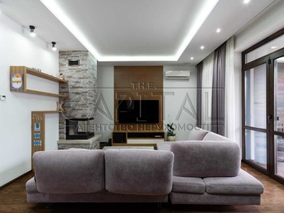 Будинок з басейном 250 м² 3 спальні зі своїми санвузлами  Гнідин Гнедин