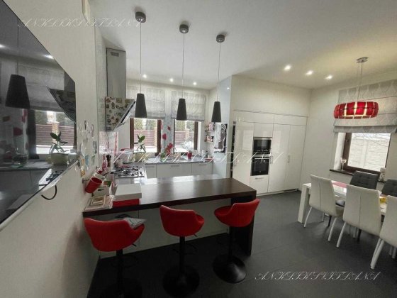 Здам будинок, басейн, гараж село Гнідин Гора поруч Вишеньки КМ Золоче Гнедин