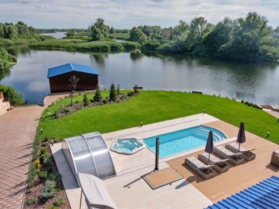 Сдам дом Осокорки Гнедин с выходом на Днепр Гнедин