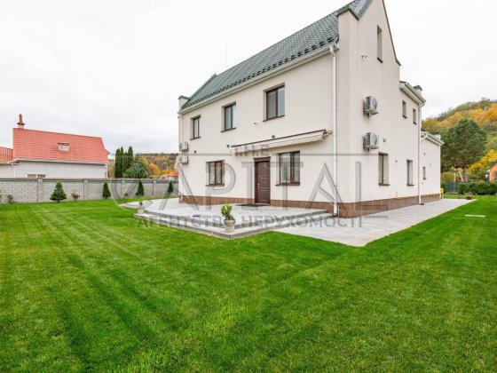 Оренда автономного будинку 380 м² Підгірці гараж на 2 авто Підгірці