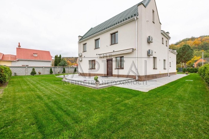 Оренда автономного будинку 380 м² Підгірці гараж на 2 авто - фото 1