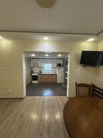 Оренда дача, будинок Троещина , Погреби , Київська область - фото 1