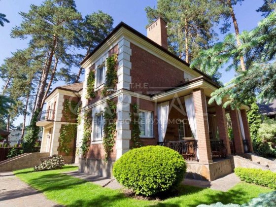 Пропонується в оренду шикарний будинок в Романкові 400м2 50 соток Романків