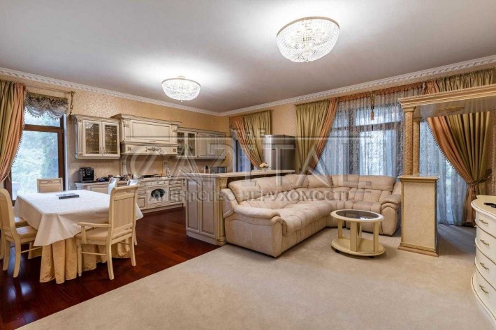 Котедж в Хотові з підвалом, басейном, сауной і ГЕНЕРАТОРОМ. - фото 1