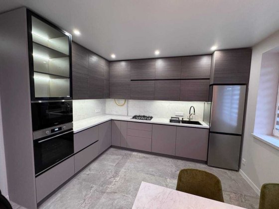 Оренда нового будинку є територія просторий Зимна Вода перша здача Зимна Вода