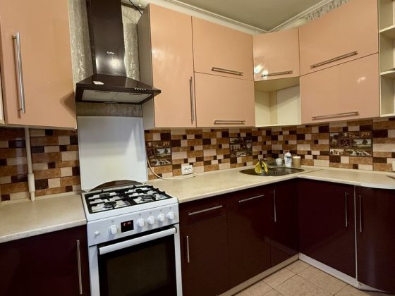 Аренда 2 ком. 4 мкрн. Левый берег