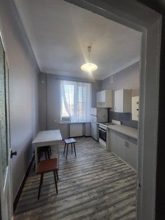 Сдам 2 к квартиру Сталина, р-н Центра. - фото 1