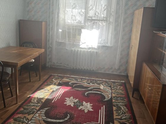 Сдам 1-2-3х к комнатную кв-ру 10000