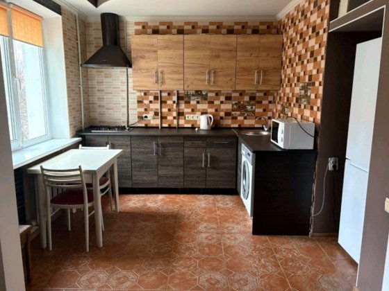 Сдам 1- 2-3х  комн комнатную кв-ру 10000 Командировка