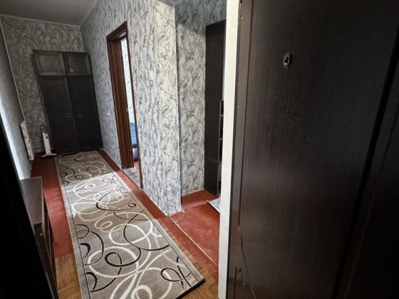 Сдам 1 ком.Каменское 11 мик. 6 этаж