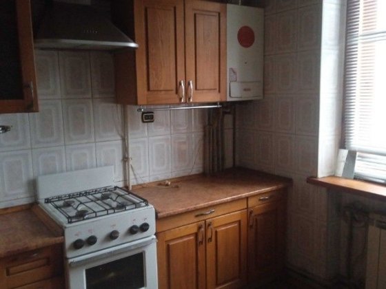 Сдам 2х комнатную квартиру в центре Каменское