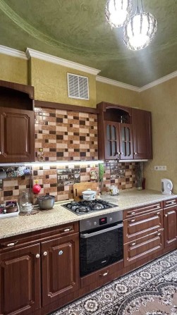 сдам 2-х уровневую  2-х ком квартиру птг молодежное - фото 1