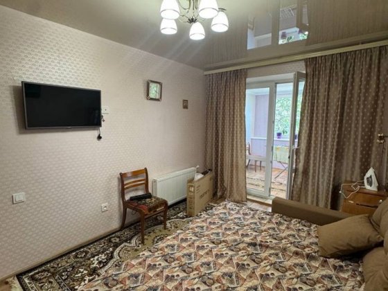 Сдам двухкомнатную квартиру с АГВ на Клушина, 3 этаж!!!