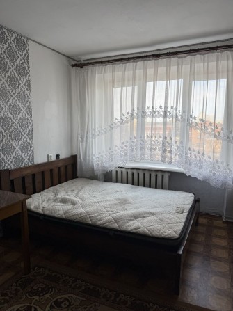 Здам 2-кімнатну квартиру в центрі, на тривалий термін! - фото 1