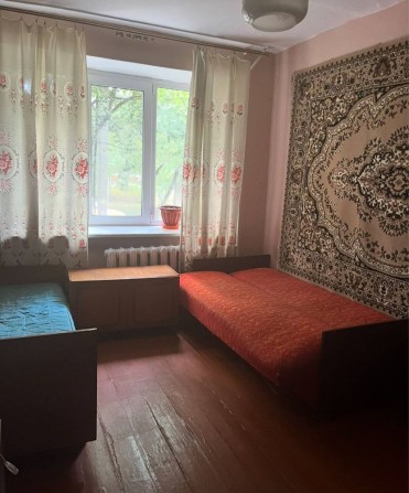 Здам 1 кімнатну квартиру центр перший поверх можливо помісячно - фото 1