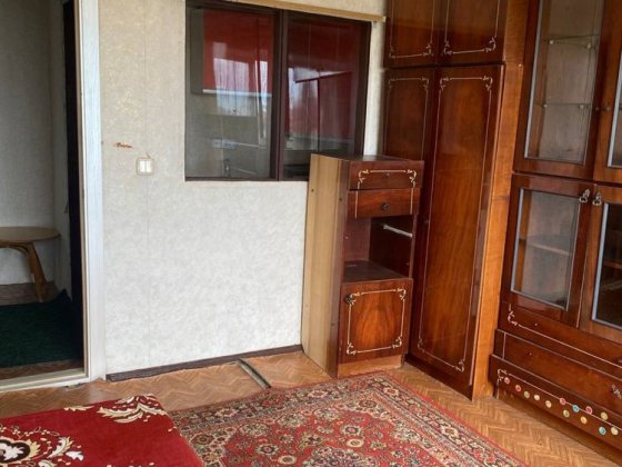 Оренда 2 кімнатної секції на Мікрорайоні Каменец-Подольский