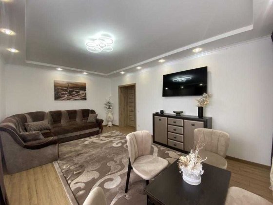 2к квартира з хорошим ремонтом в р-ні С.Стрільців (АТБ) Коломыя